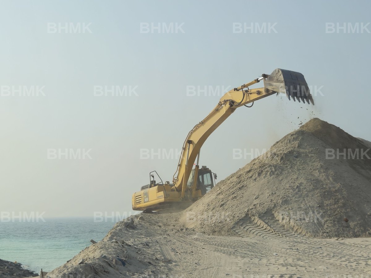 BHMK excavator carrying out beach nourishment works on Palm Jumeirah