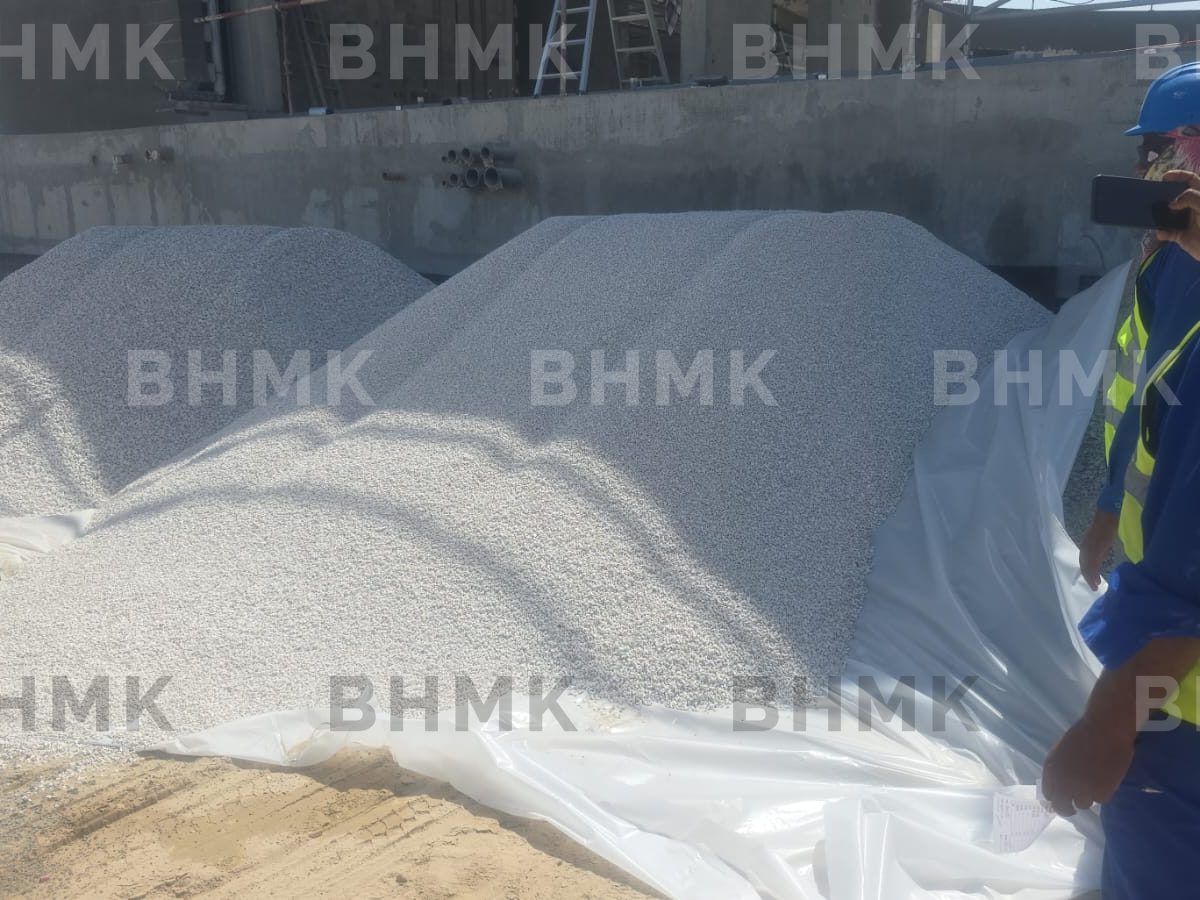 Omani beige landscaping gravel in Dubai